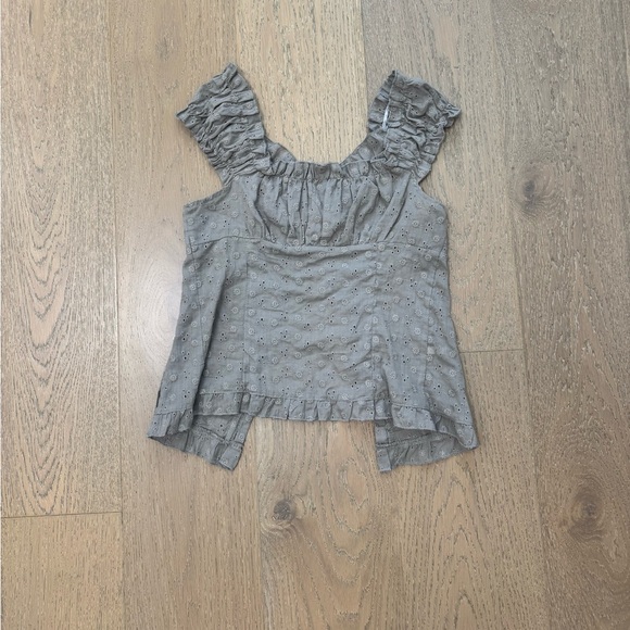Gray Ruffled Women's Top - Picture 2 of 2